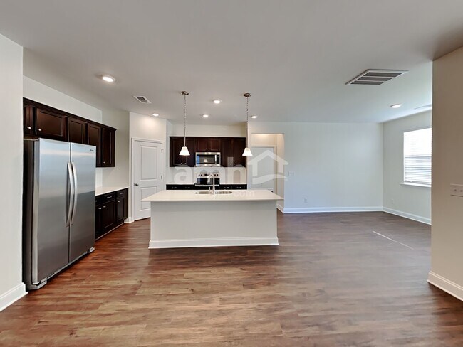 Foto del edificio - 606 Rivermist Dr