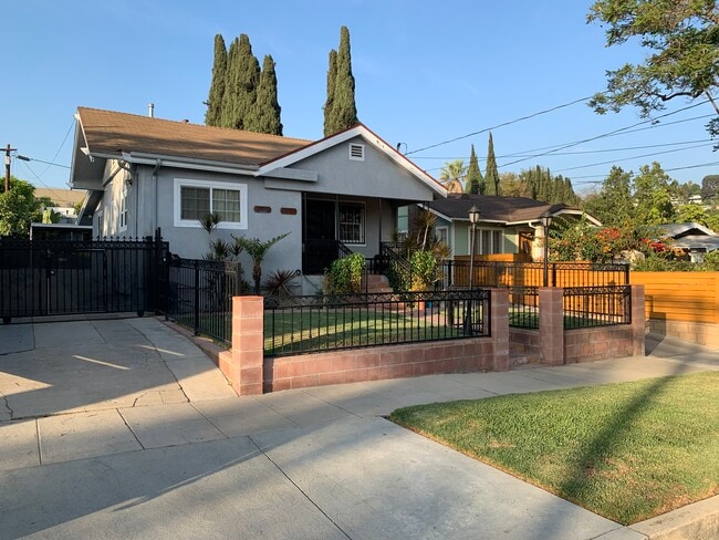 Security Gate - 4215 Camero Ave