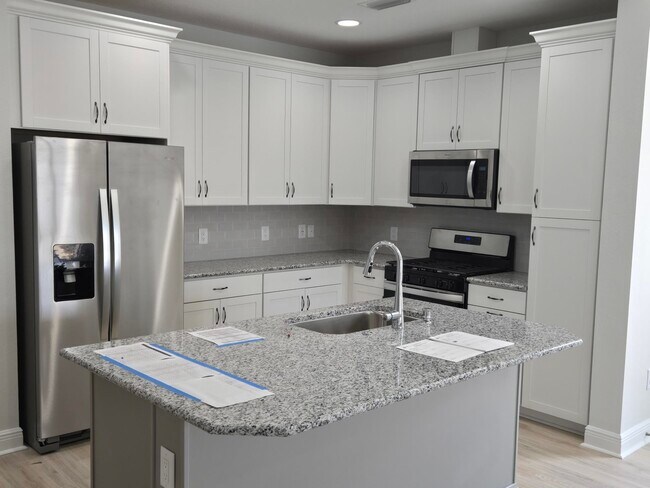 Building Photo - 9237 Cool Breeze Dr