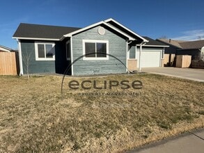 Building Photo - 464 Tara Dr