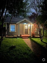 Building Photo - 1502 Bouldin Ave