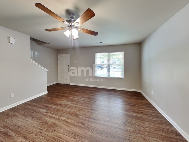 Foto del edificio - 6227 Thompson Brook Lane