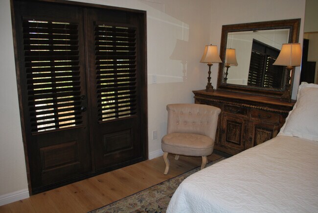 Foto del edificio - 20141 Orchid St