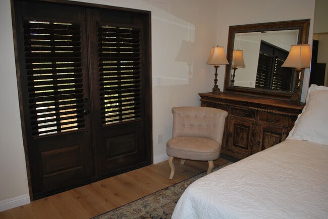 Building Photo - 20141 Orchid St