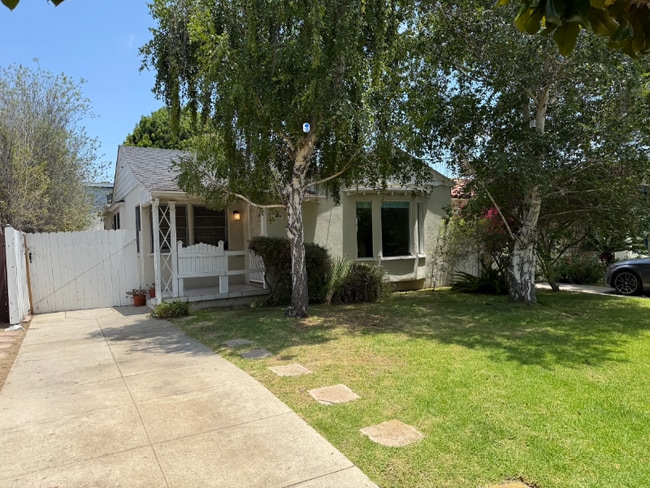 Photo - 2134 Malcolm Ave House