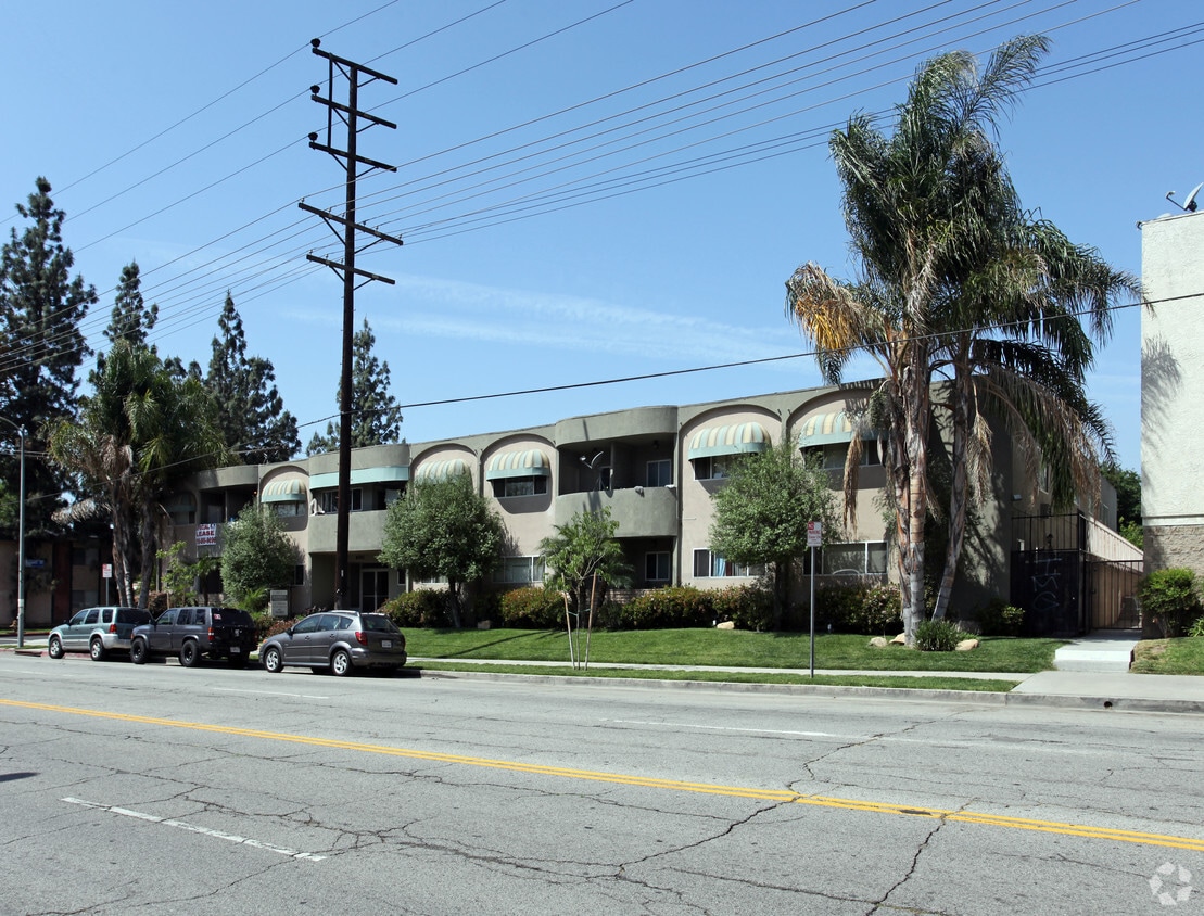 Building Photo - Haskell Apartments
