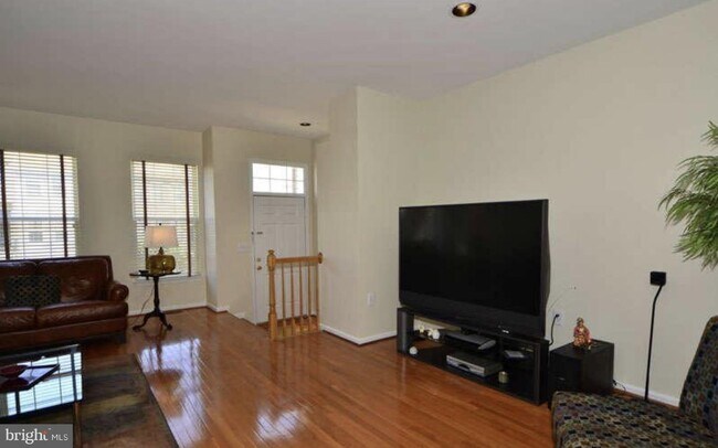 Building Photo - 14607 Rainy Spring Ln
