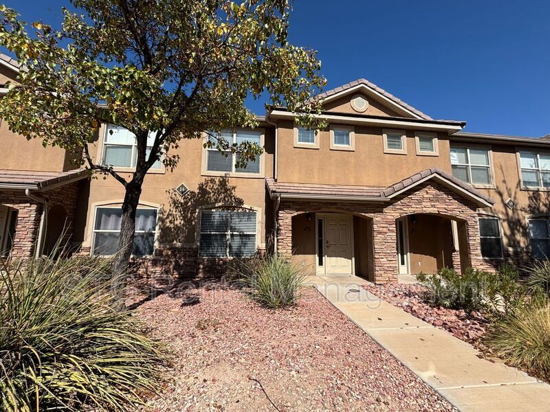 Primary Photo - 3155 S Hidden Valley Dr