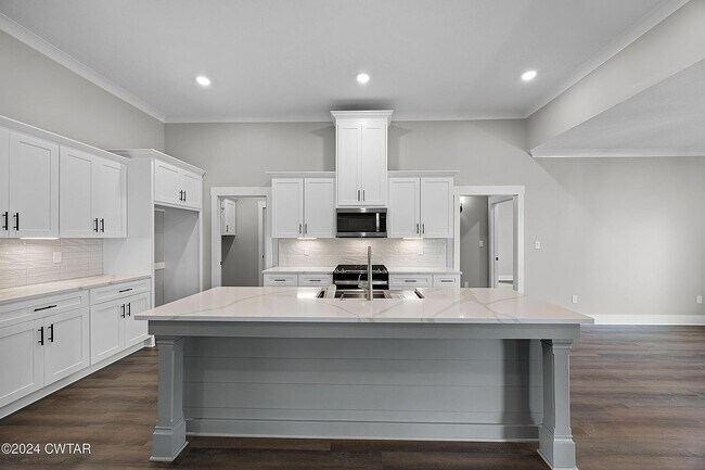 Foto del edificio - ****Beautiful New Construction-Luxury Living****