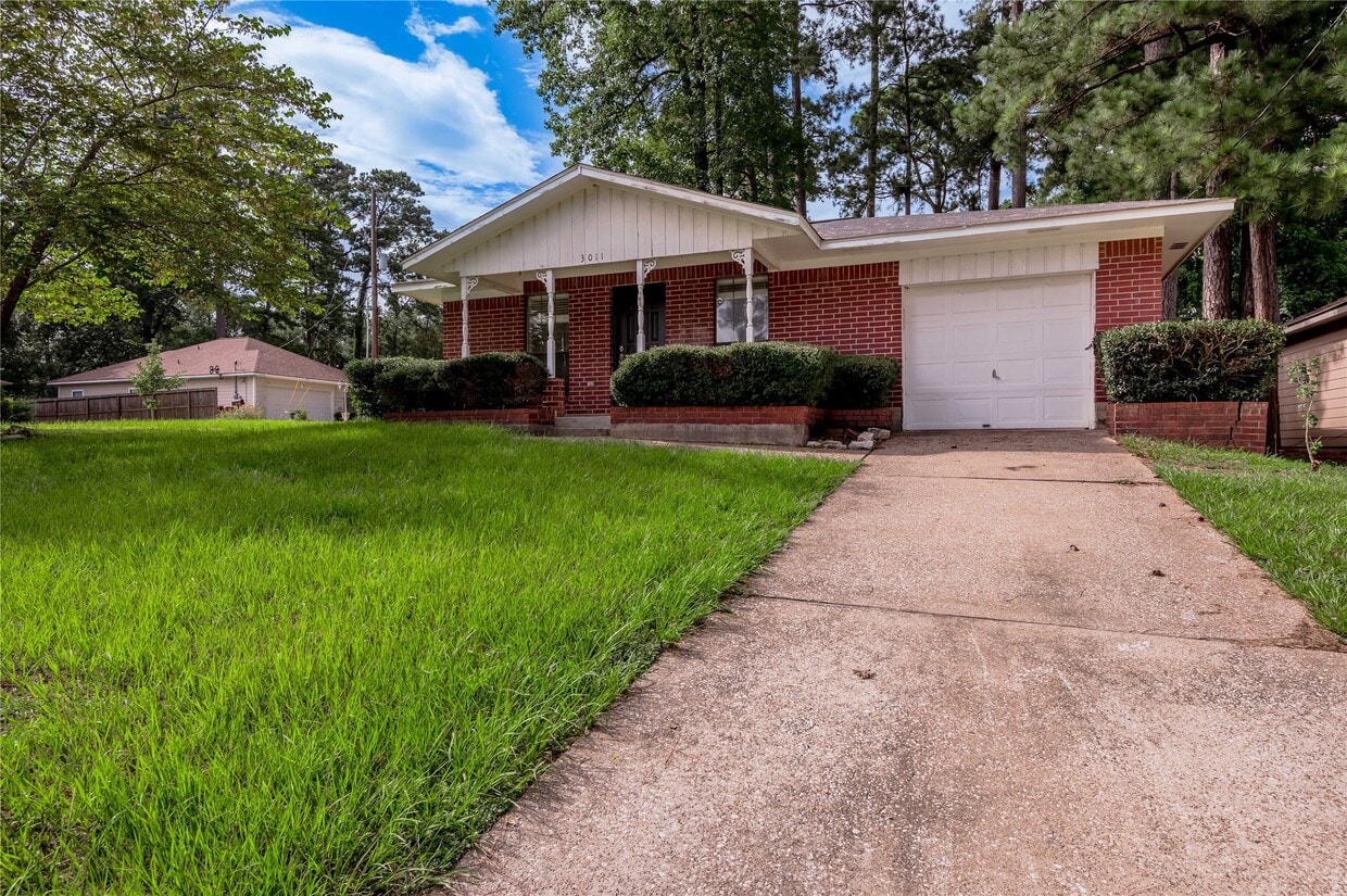 Foto principal - 3011 Sand Dr