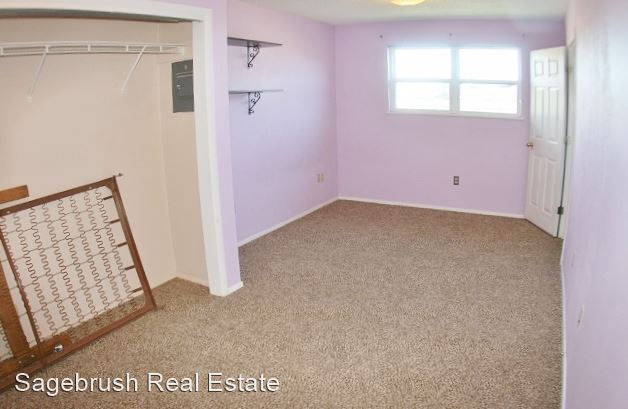Building Photo - 3 br, 3 bath House - 225 Sasser Dr.