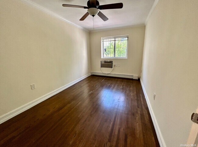 Foto del edificio - 23-32-32 31st Rd