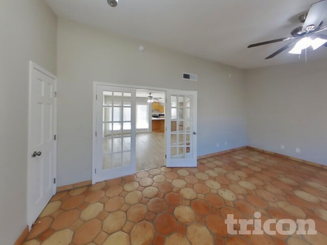 Foto del edificio - 4809 W Cochise Dr