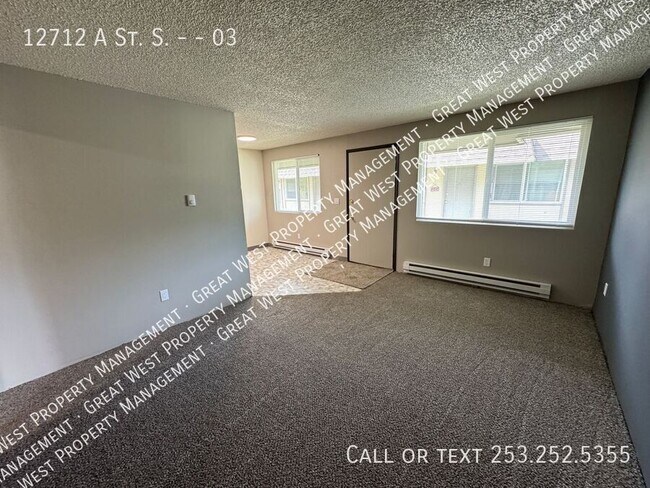 Foto del edificio - 12712 A St S