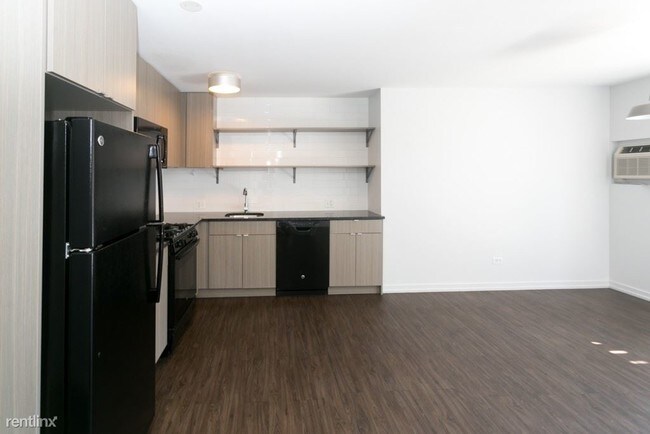 Building Photo - 5411 N Winthrop Ave