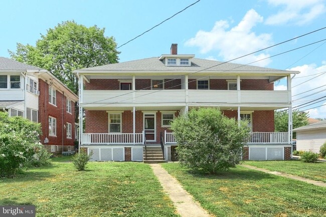 Building Photo - 317 N Stratton St