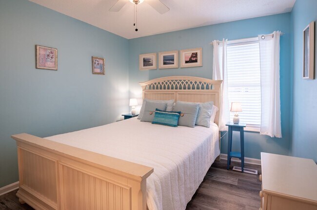 Foto del edificio - OFF-SEASON MONTHLY RENTAL - ESCAPE THE WINTER MONTHS!!!