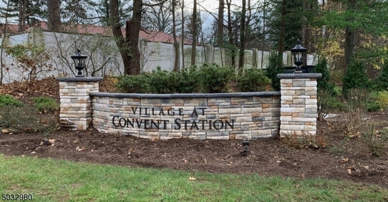 Primary Photo - 97 Village Dr
