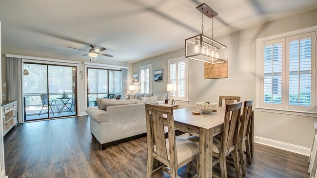 Foto del edificio - 159 Weehawka Way