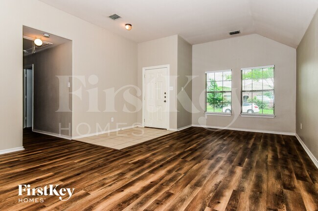 Foto del edificio - 1517 Brandon Dr