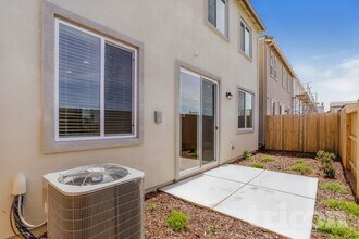 Interior Photo - Tricon Twelve Bridges