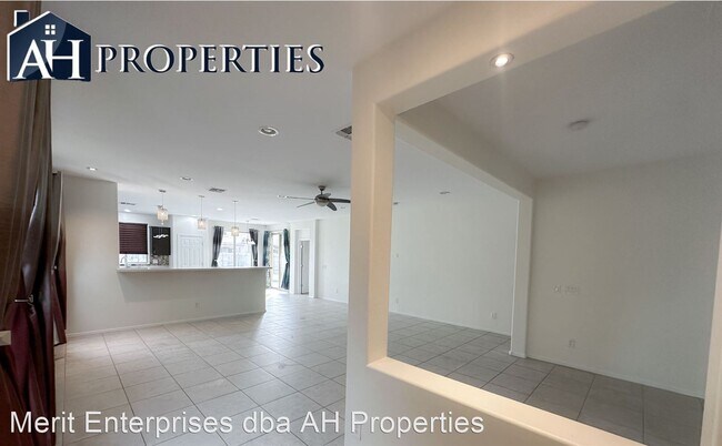 Building Photo - 3 br, 2 bath House - 2133 E AIRE LIBRE AVE