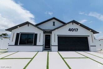 Building Photo - 4017 SW 16th Pl