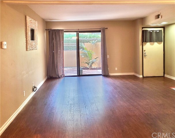 Building Photo - 25671 Le Parc