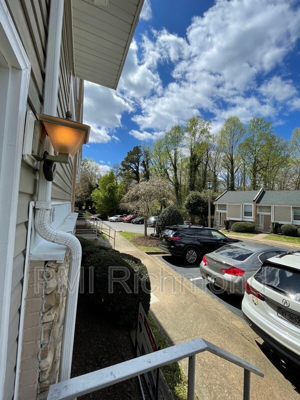 826 Wales Dr, Highland Springs, VA 23075 Townhouse for Rent in