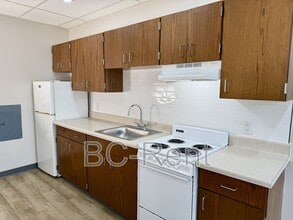 Building Photo - 622 17th St