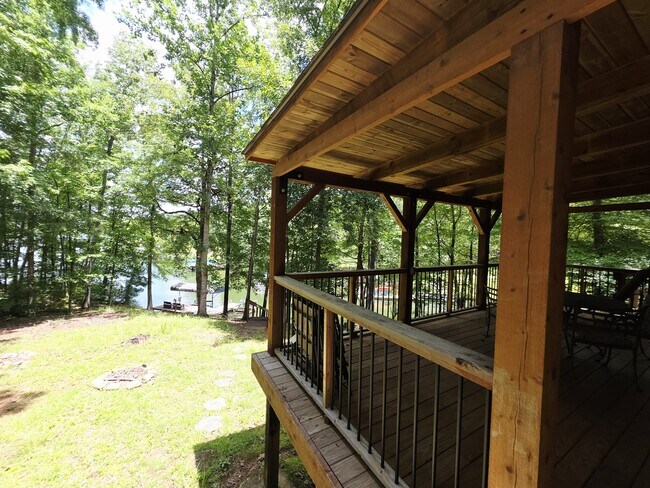 Foto del edificio - 375 E River Bend Dr