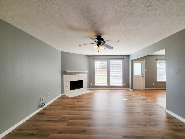 Foto del edificio - 18335 Westlock St