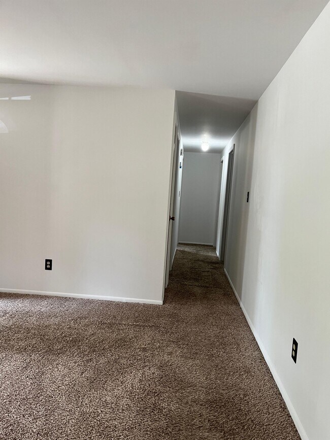 Foto del edificio - 6103 Glenview Dr