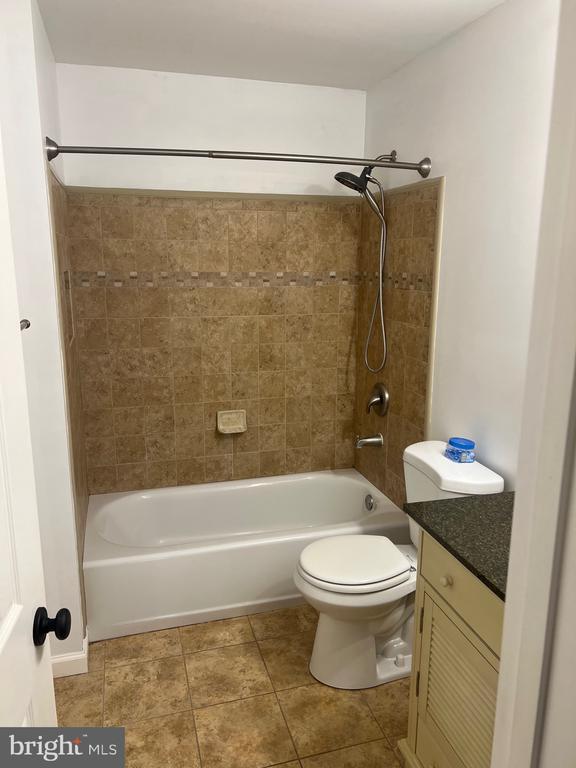 Building Photo - 313 Bucknell Cir