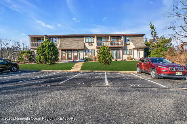 Building Photo - 12 Hilltop Terrace