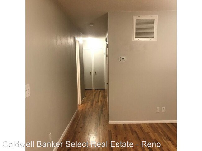 Building Photo - 3 br, 2 bath House - 3095 Attridge Place