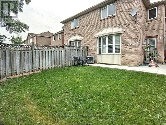 Building Photo - 28 Mannel Crescent