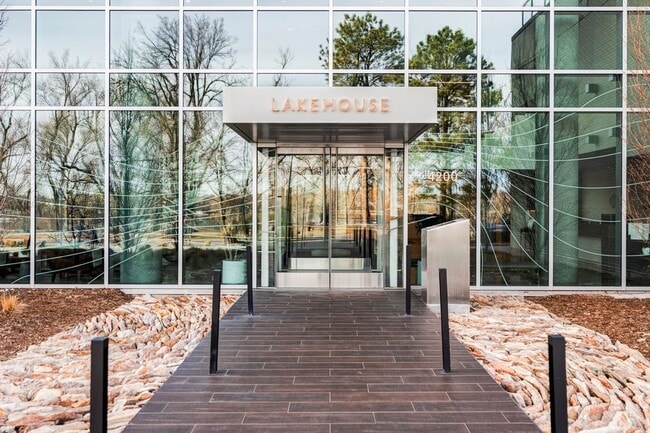 Building Photo - 4200 W 17th Ave