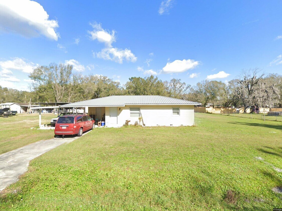 Foto principal - 2500 Hebb Rd
