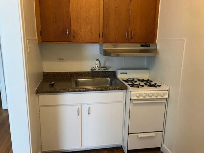 Foto del interior - 5440-42 N Winthrop Ave