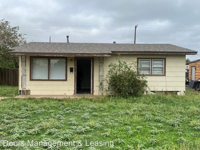 Foto del edificio - 2 br, 1 bath House - 2411 E. 30th Street