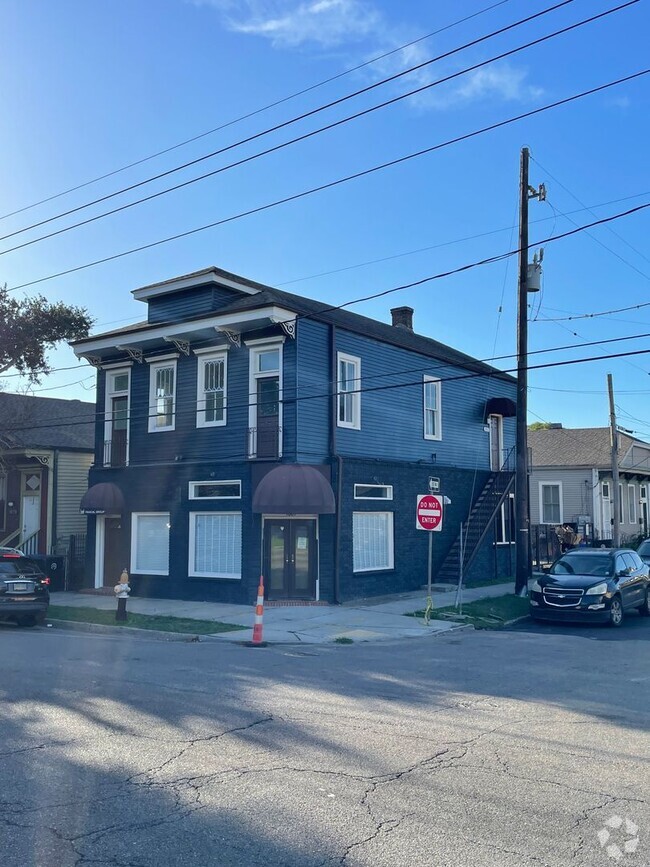 Building Photo - 2602 D'Abadie St
