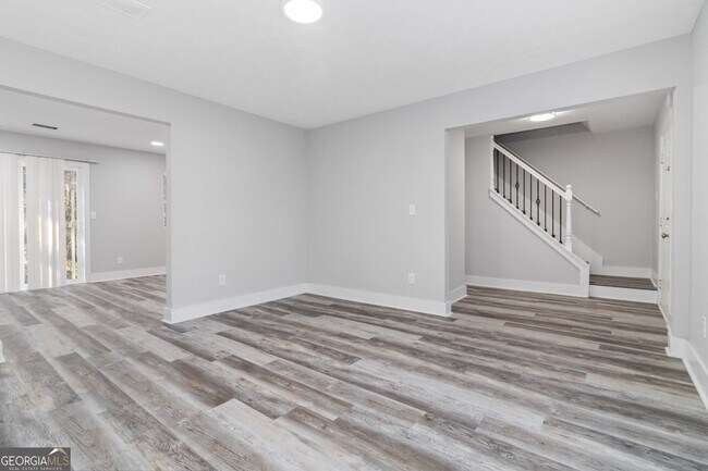 Foto del edificio - 4935 Millstone Walk