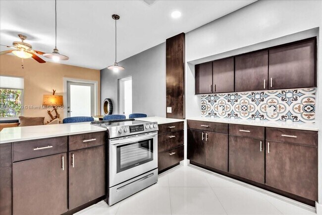 Foto del edificio - 7341 SW 64th Ct