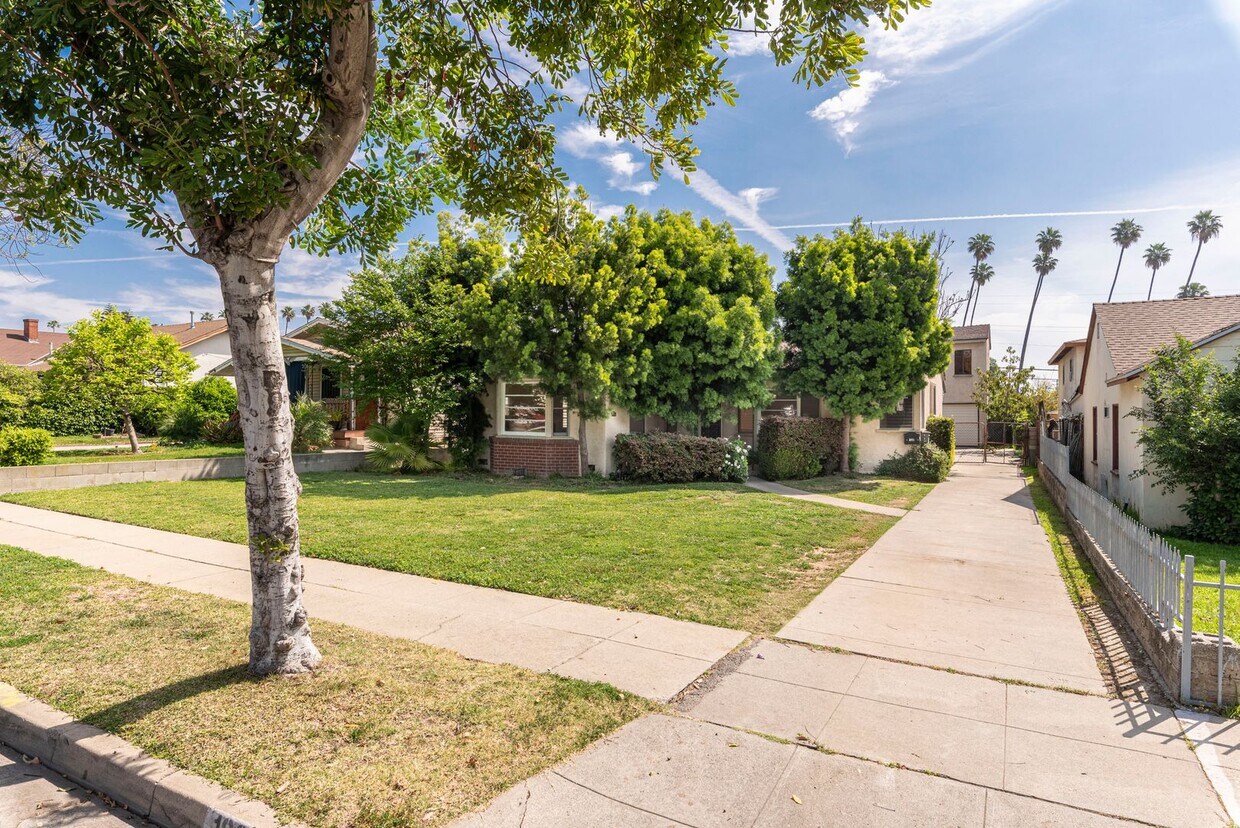 Primary Photo - 3 bedroom/2bathroom front house in N. Alha...