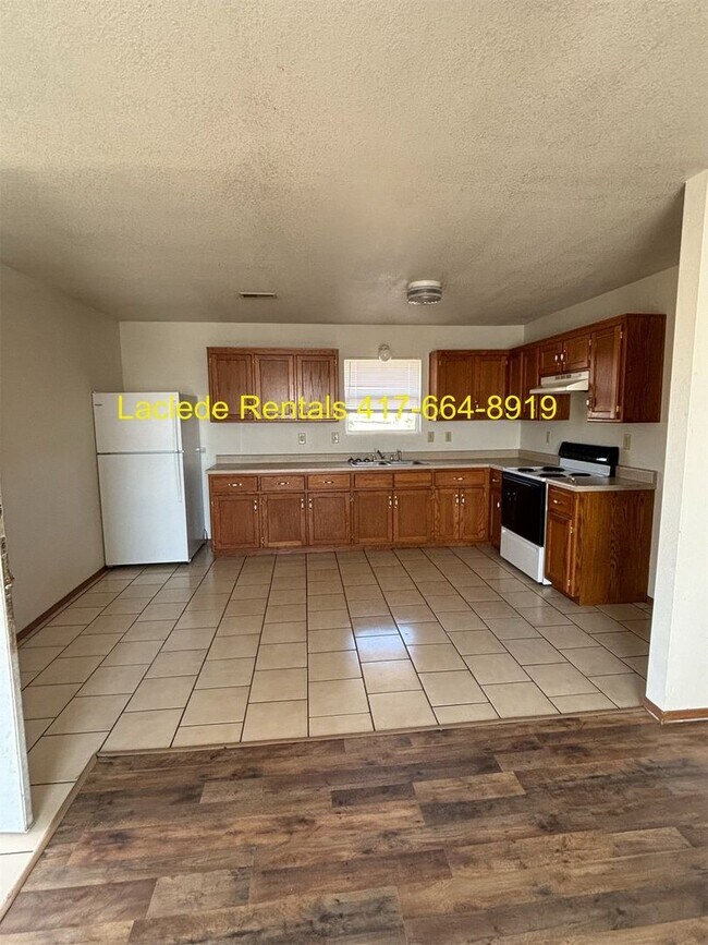 Foto del edificio - 3 BEDROOM 2 BATHROOM HOUSE FOR RENT