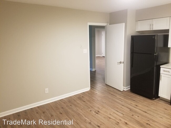 Building Photo - 2 br, 1 bath House - 40 Cedar Court #B