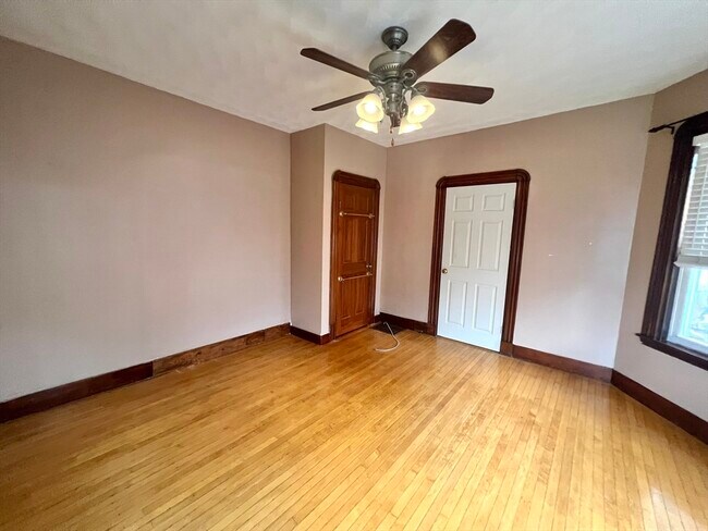 Foto del edificio - 89 Partridge Ave