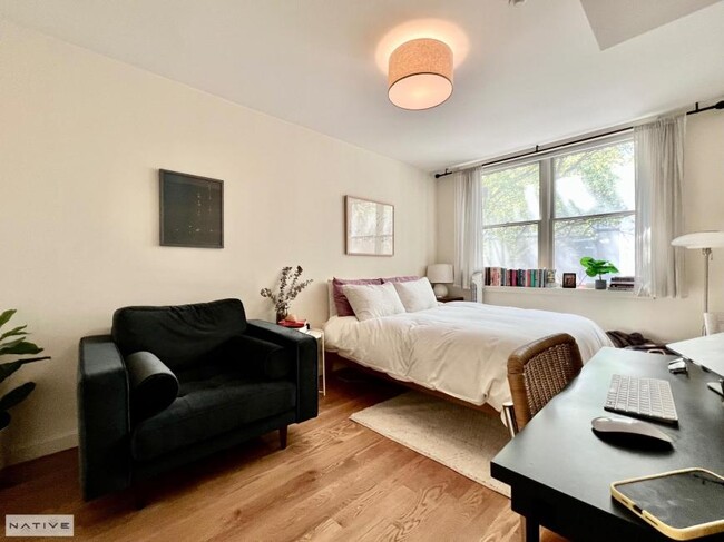 Foto del edificio - 1 bedroom in BROOKLYN NY 11222
