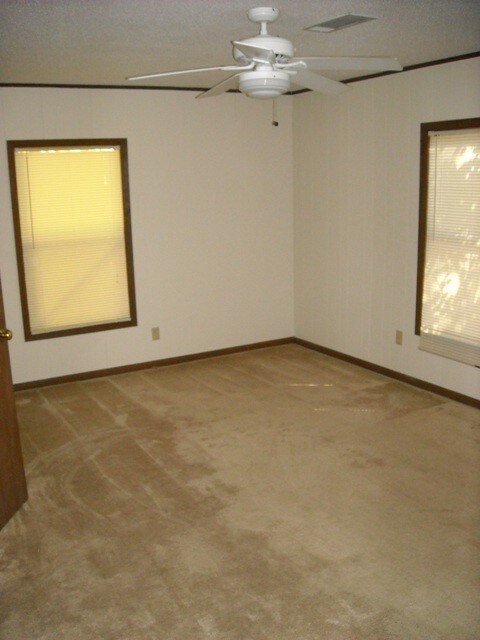 Foto del edificio - 206 McBride Rd